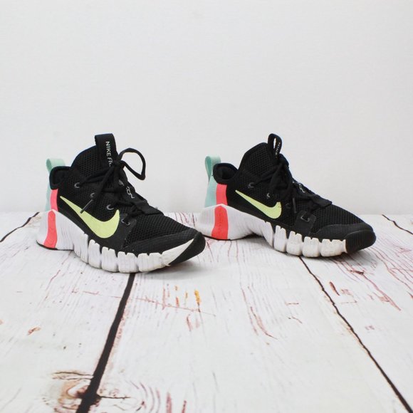 Nike Free Metcon 4 Black Mesh Breathable Lightweight Training Shoe Size 10 Inch - Picture 3 of 10